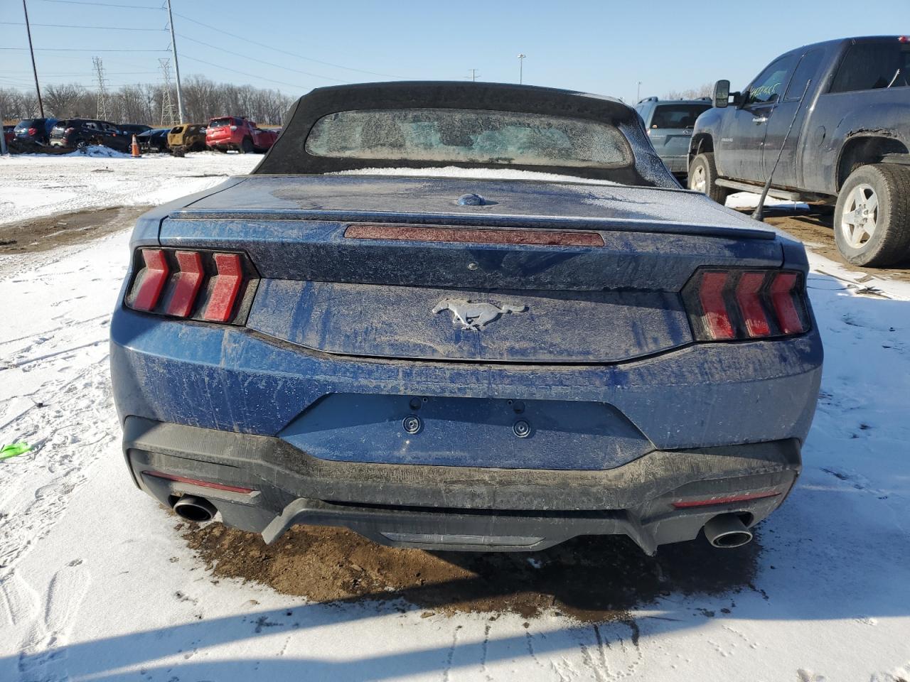 2024 FORD MUSTANG  VIN:1FAGP8UH9R5114383