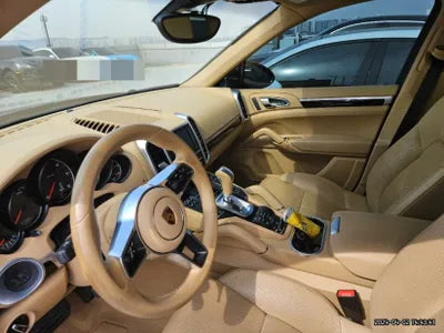 2016 Porsche Cayenne VIN: