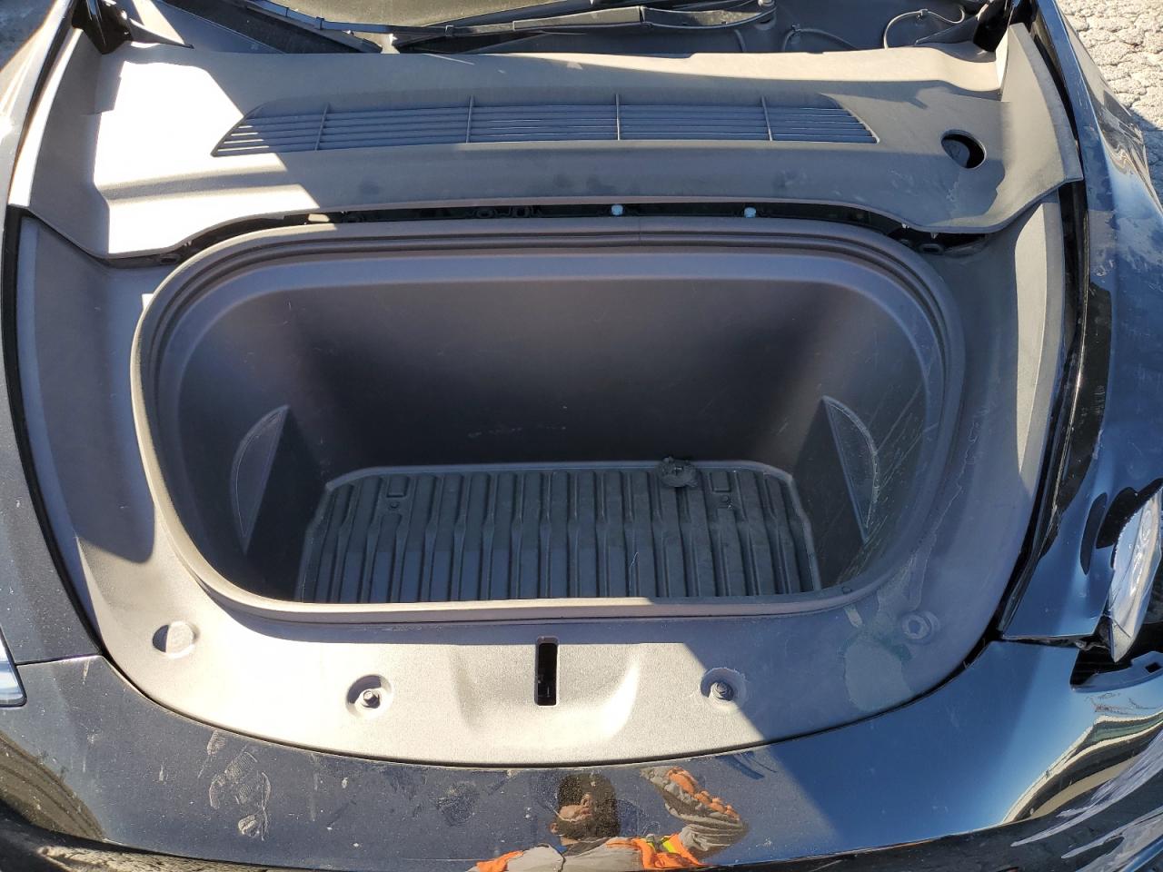 2023 TESLA MODEL Y  VIN:7SAYGDEE7PF947853