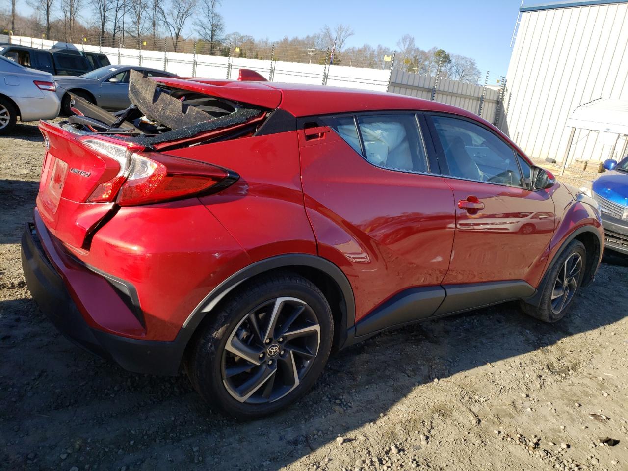 2022 TOYOTA C-HR XLE VIN:NMTKHMBX0NR143830