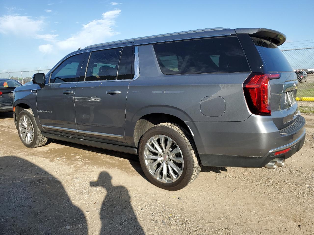 2022 GMC YUKON XL DENALI VIN:1GKS2JKL1NR259992