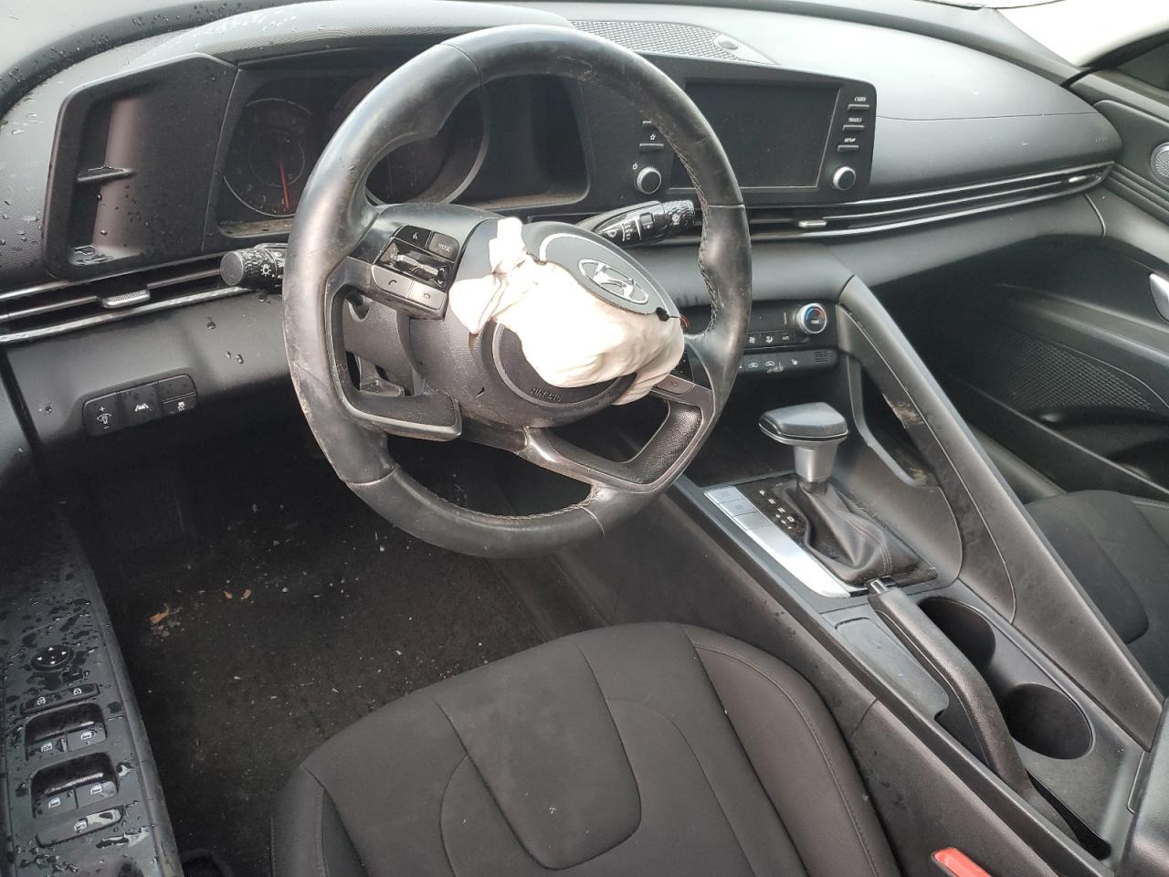 2022 HYUNDAI ELANTRA SEL VIN:KMHLM4AG2NU256785