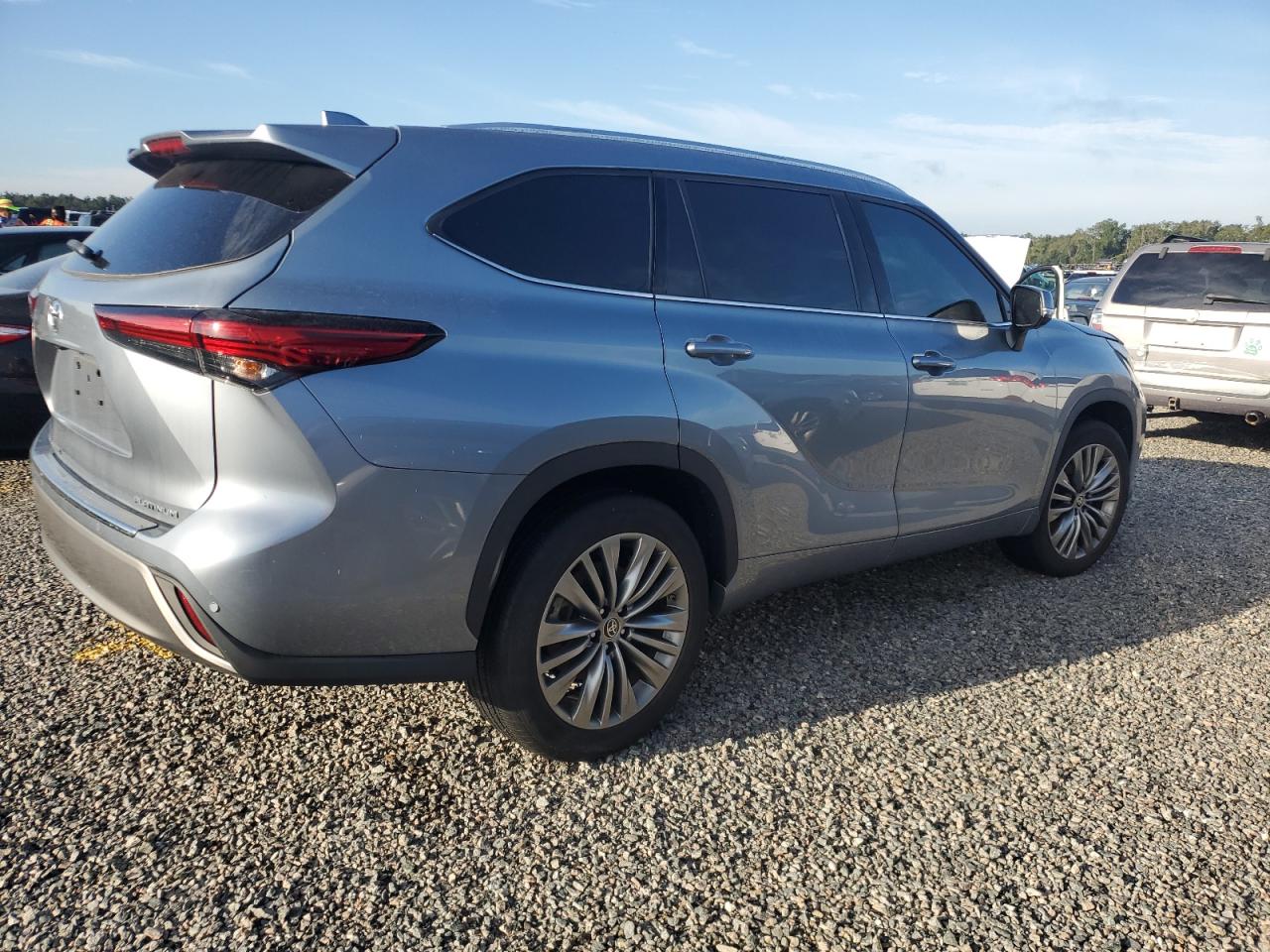 2022 TOYOTA HIGHLANDER PLATINUM VIN:5TDFZRAH9NS101602