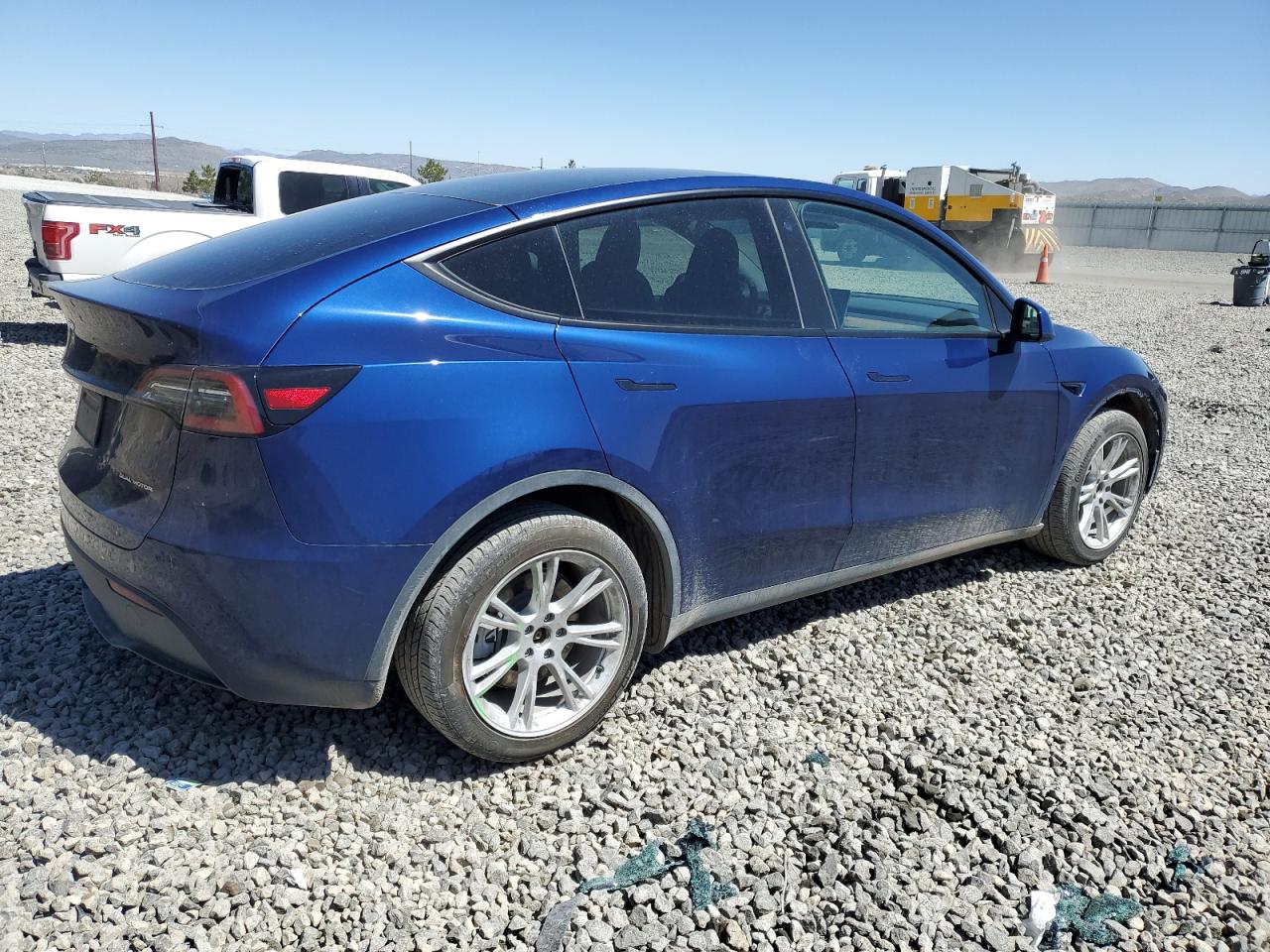 2023 TESLA MODEL Y  VIN:7SAYGDEE3PA106609