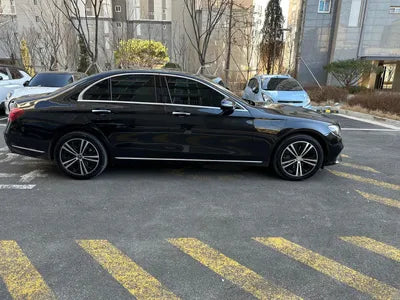 2018 Mercedes-Benz E 300 VIN: