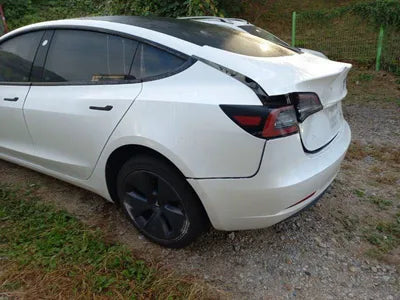 2022 Tesla Model 3 VIN: