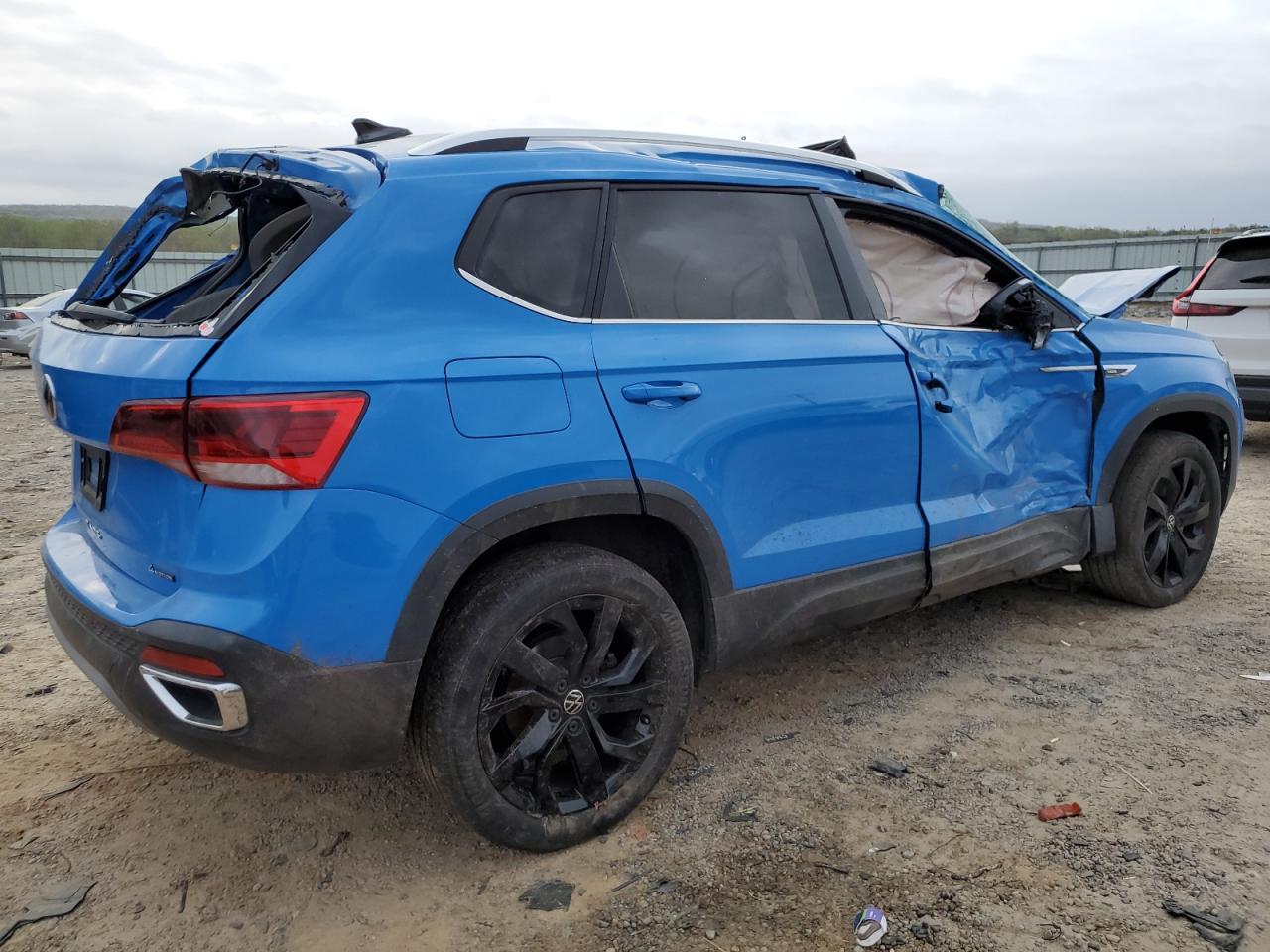 2022 VOLKSWAGEN TAOS SE IQ DRIVE VIN:3VVLX7B27NM062985