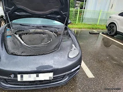 2020 Porsche Panamera NONE VIN: