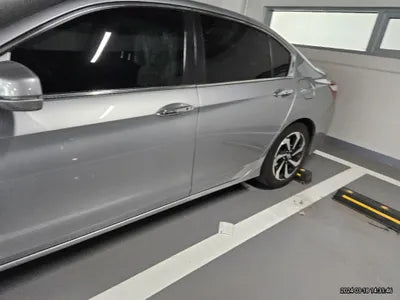 2017 Honda Accord VIN: