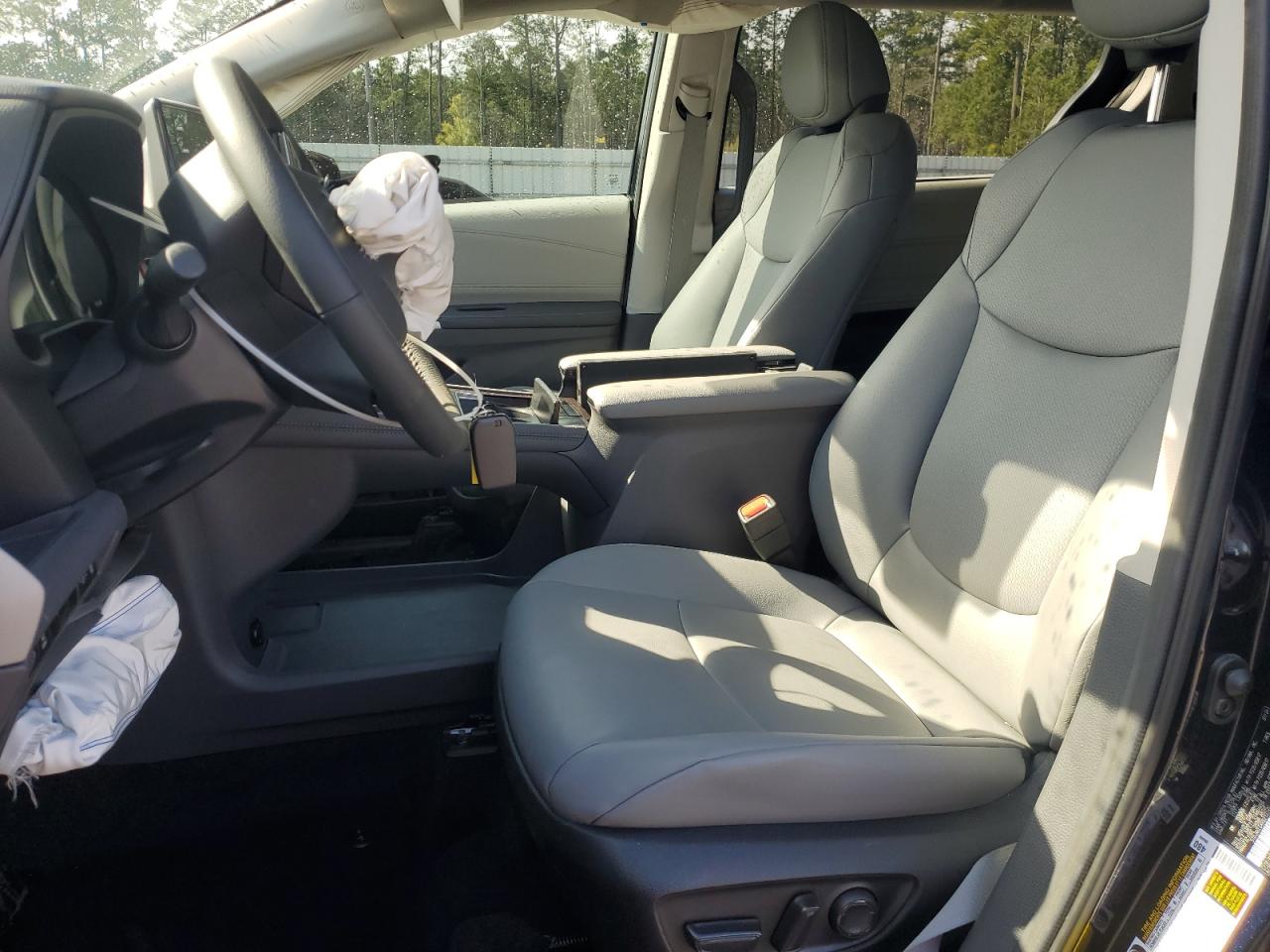 2024 TOYOTA SIENNA XLE VIN:5TDJRKEC4RS213245