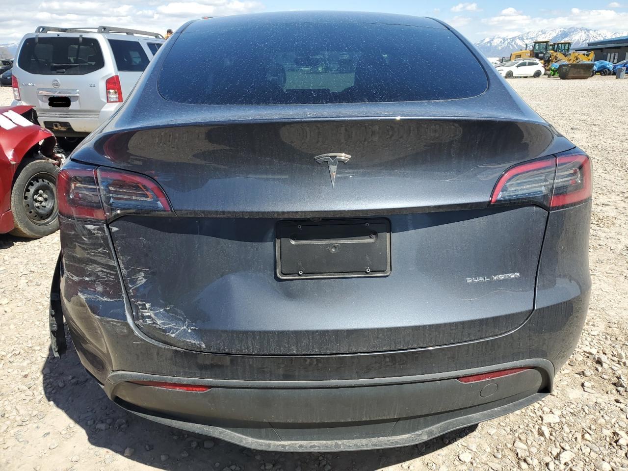 2023 TESLA MODEL Y  VIN:7SAYGDEE8PA174601