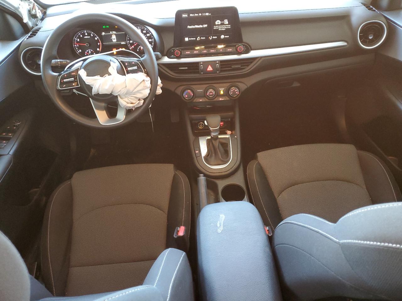 2024 KIA FORTE LX VIN:3KPF24AD3RE795921