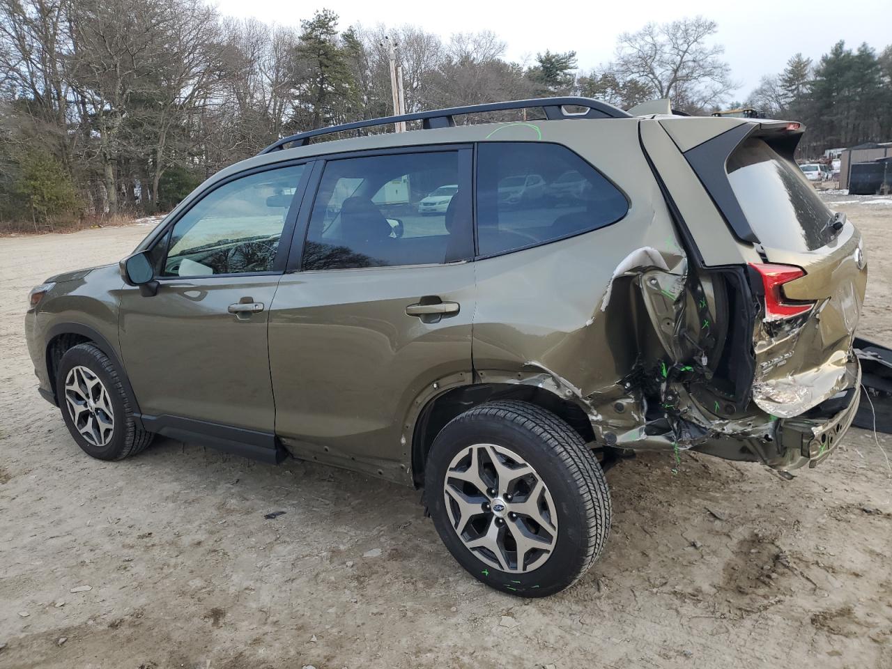 2022 SUBARU FORESTER PREMIUM VIN:JF2SKAEC4NH415182