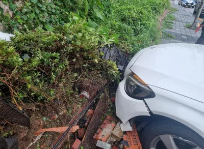 2016 Mercedes-Benz C 200 WDDWF3HB9GF220413 VIN:WDDWF3HB9GF220413