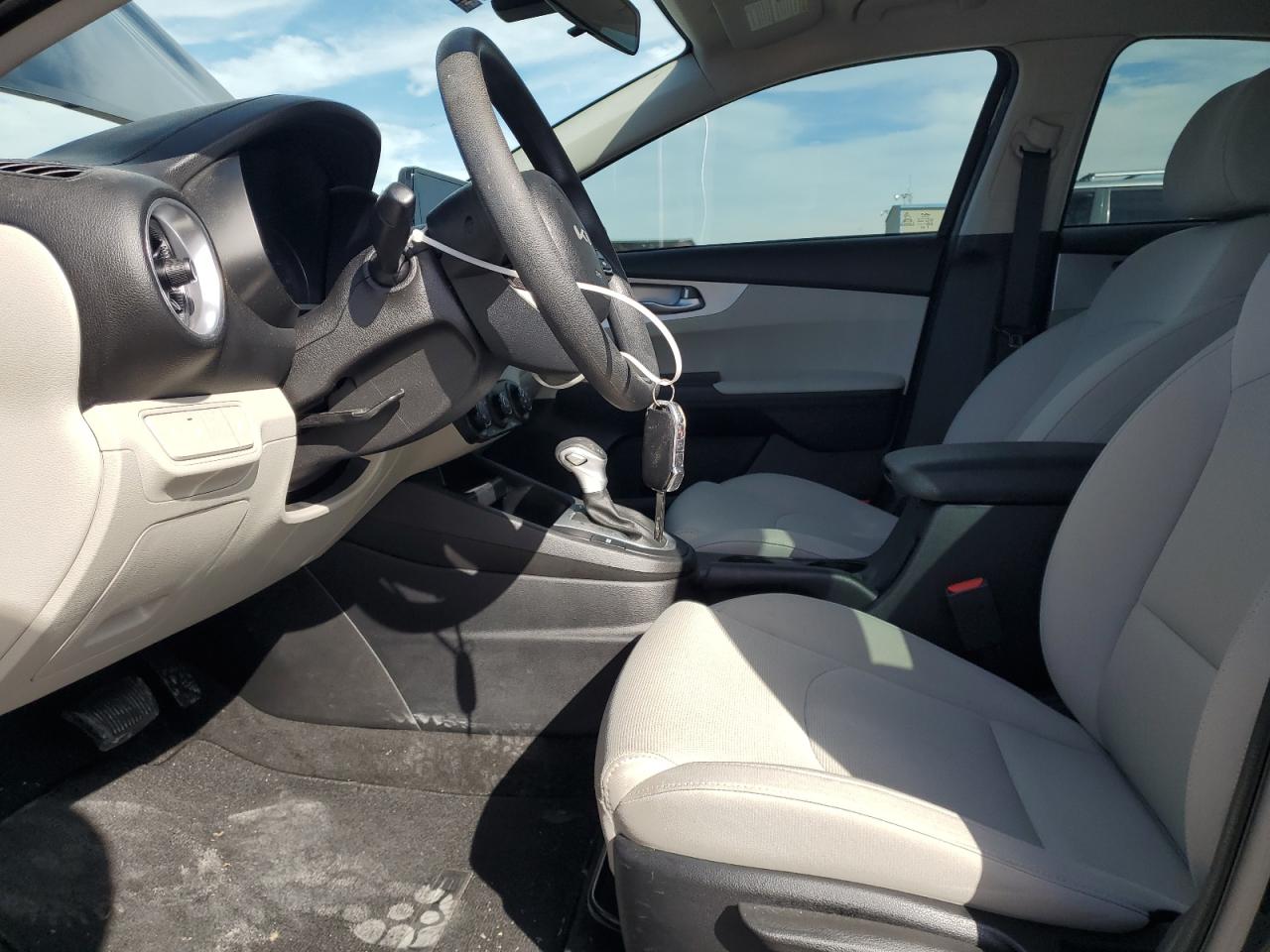 2023 KIA FORTE LX VIN:3KPF24AD8PE592505