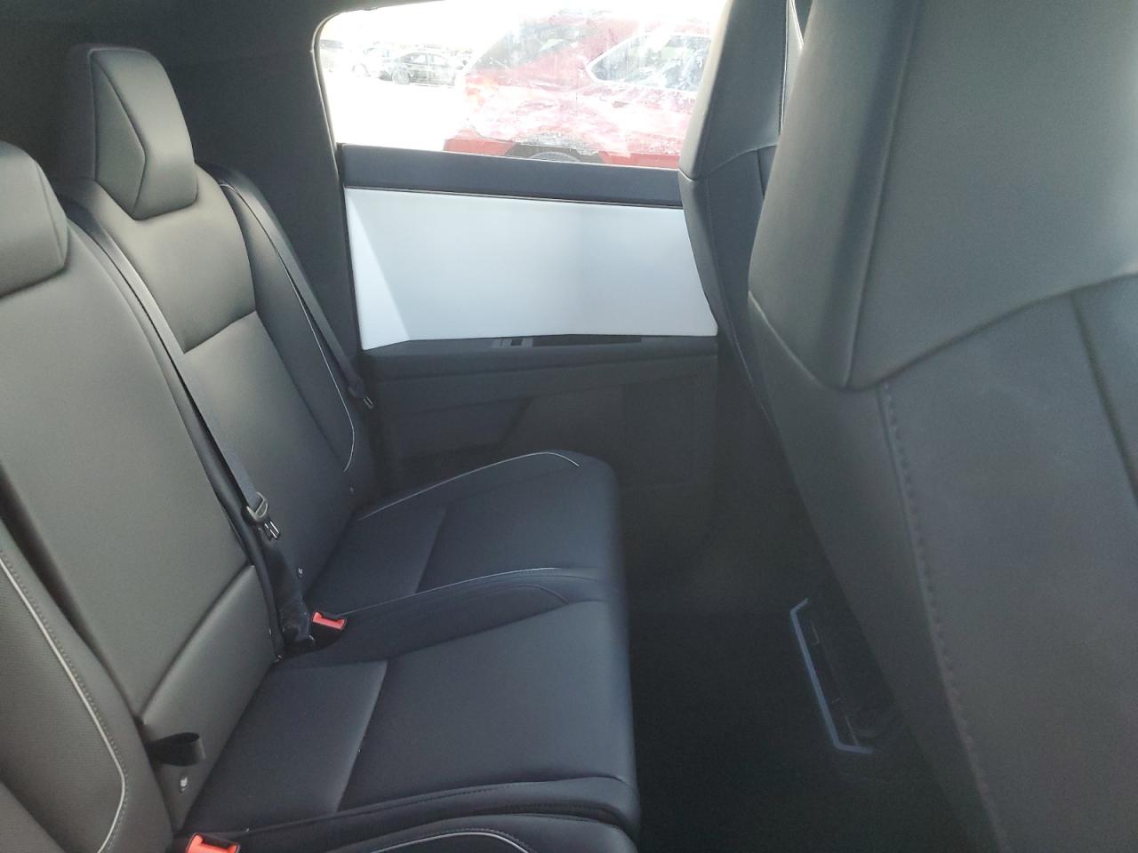 2024 TESLA CYBERTRUCK  VIN:7G2CEHEE6RA026631