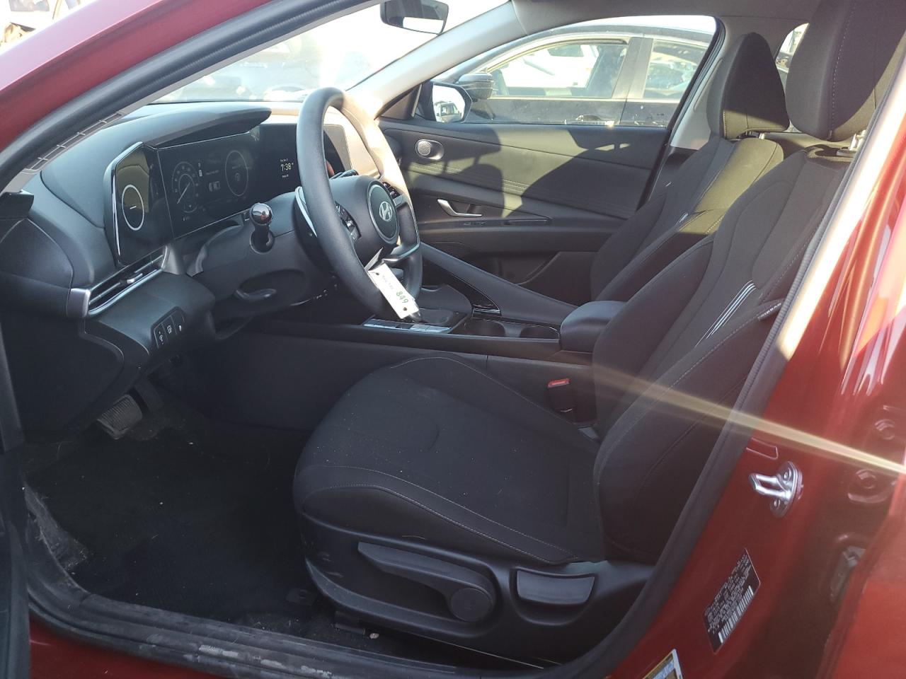 2024 HYUNDAI ELANTRA BLUE VIN:KMHLM4DJXRU104184