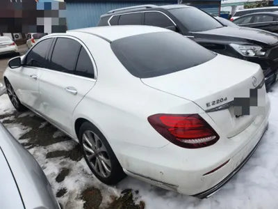 2018 Mercedes-Benz E 220 WDDZF0EB5JA438997 VIN:WDDZF0EB5JA438997