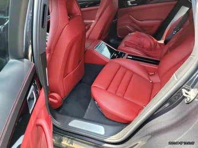 2018 Porsche Panamera VIN: