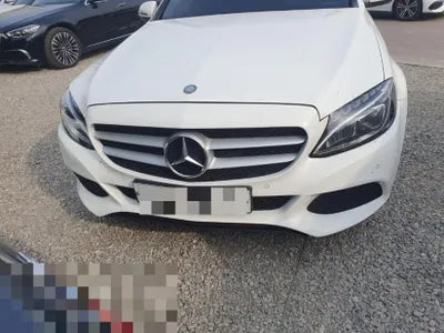 2015 Mercedes-Benz C 200 VIN: