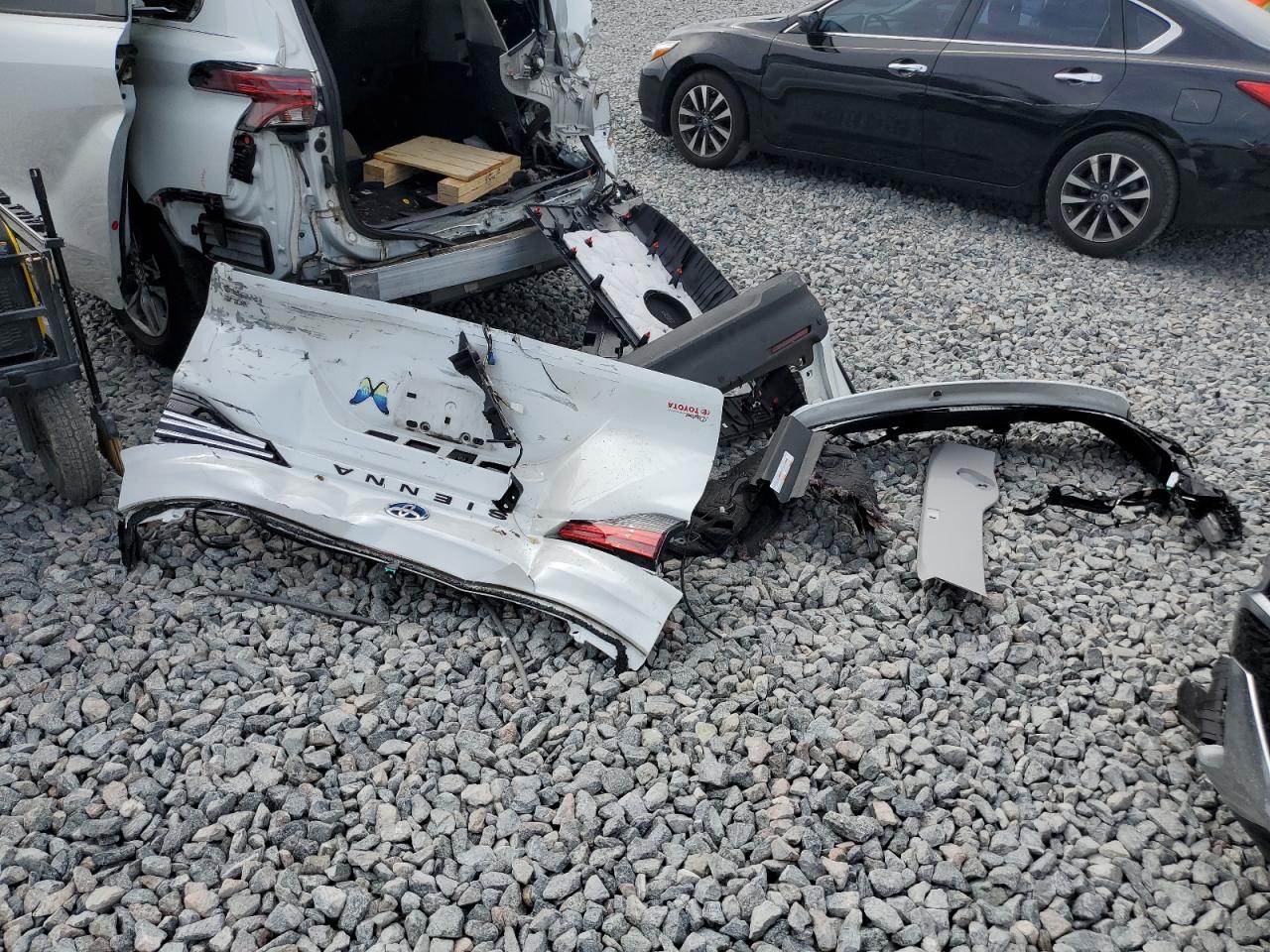 2022 TOYOTA SIENNA XLE VIN:5TDJRKEC9NS101700