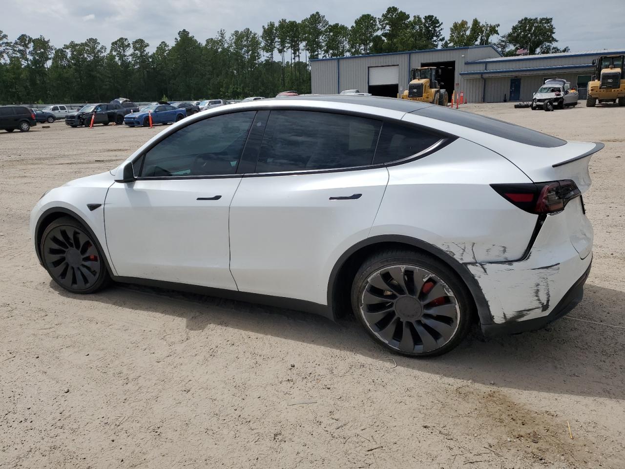 2023 TESLA MODEL Y  VIN:7SAYGDEF7PF702074