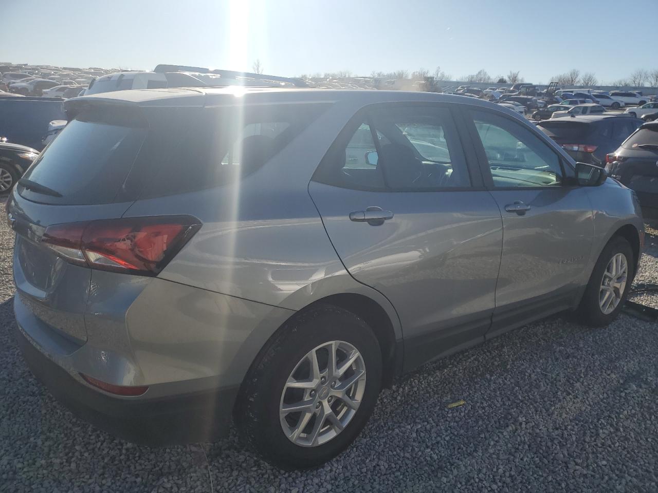 2024 CHEVROLET EQUINOX LS VIN:3GNAXHEG5RL161732