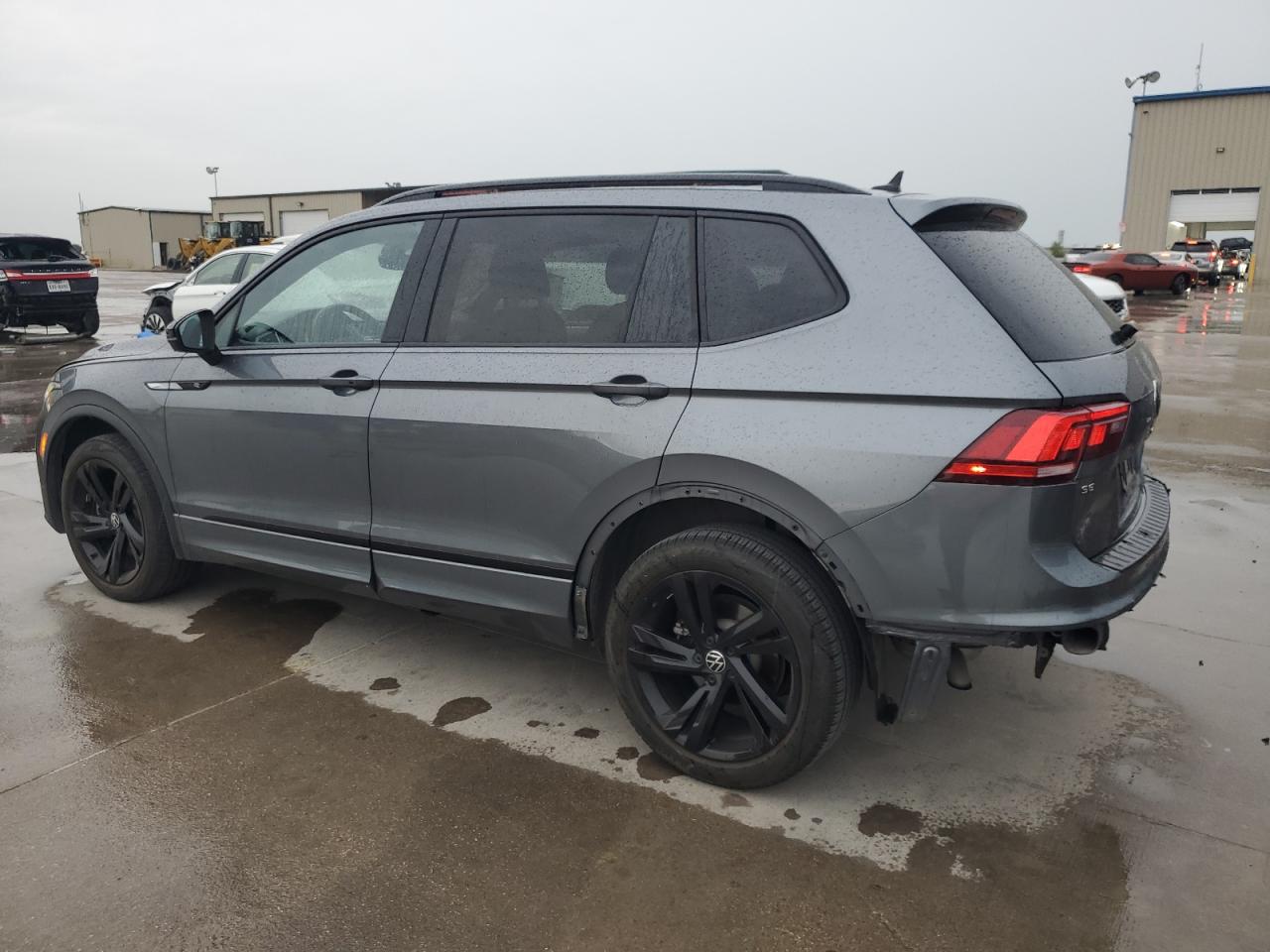 2023 VOLKSWAGEN TIGUAN SE R-LINE BLACK VIN:3VVCB7AX6PM083003