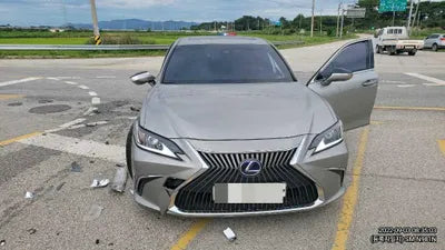 2018 Lexus ES 300 VIN: