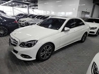 2015 Mercedes-Benz E 200 VIN: