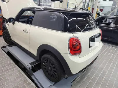 2017 MINI Cooper VIN: