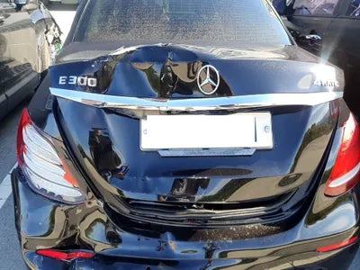 2018 Mercedes-Benz E 300 WDDZF4KB5JA318435 VIN:WDDZF4KB5JA318435