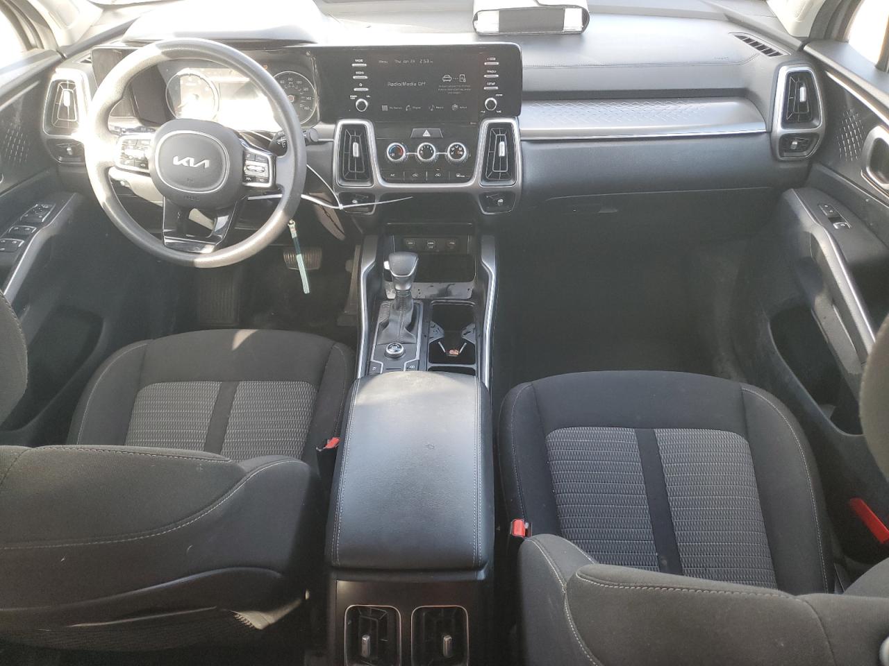 2022 KIA SORENTO LX VIN:5XYRG4LC4NG113323