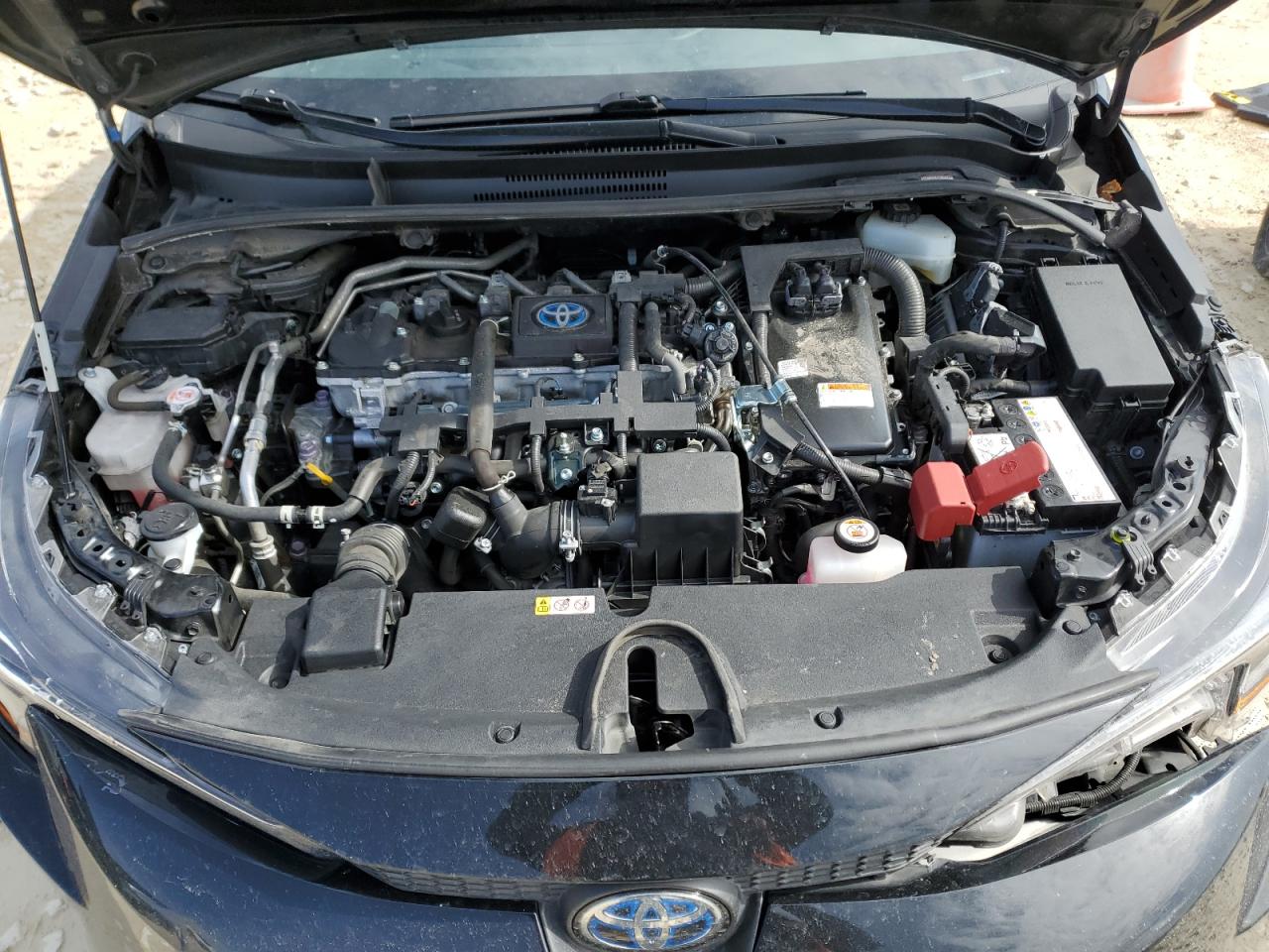 2022 TOYOTA COROLLA LE VIN:JTDEAMDE2NJ057947