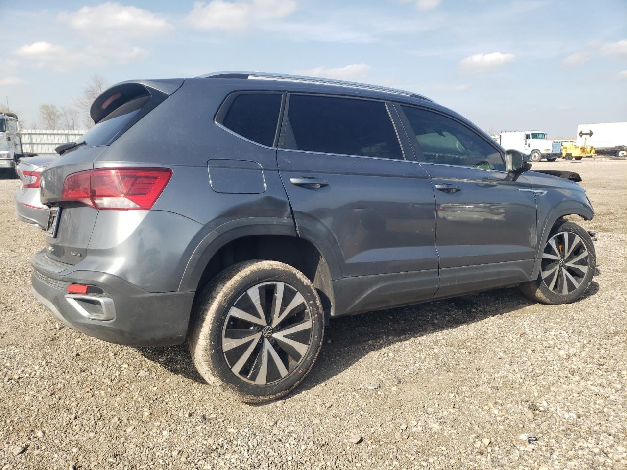 2022 VOLKSWAGEN TAOS SE VIN:3VVWX7B28NM046968