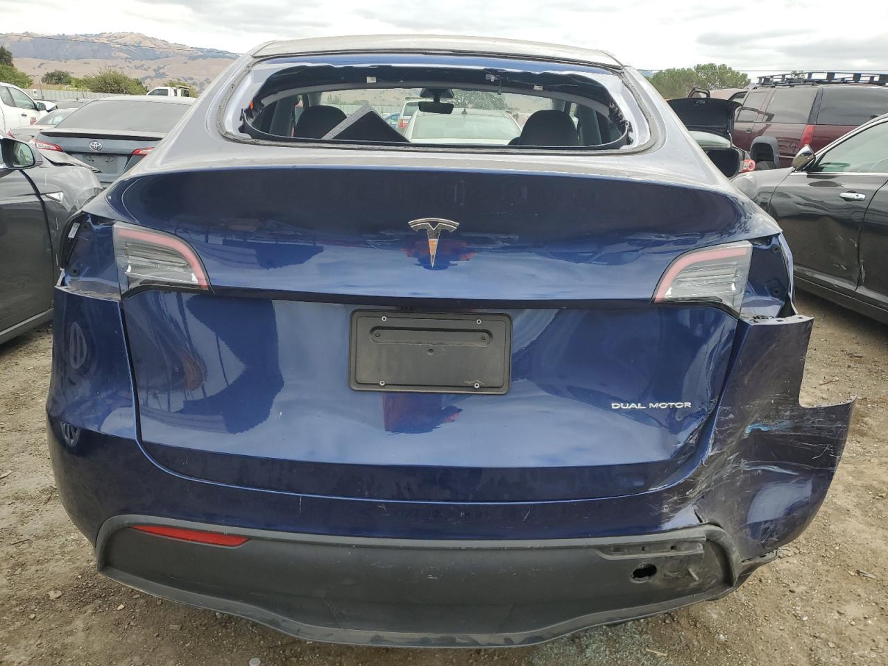 2023 TESLA MODEL Y  VIN:7SAYGDEE7PA107309