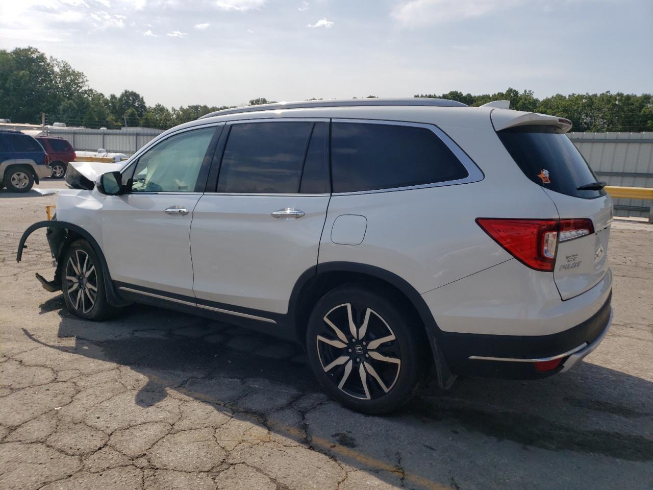 2022 HONDA PILOT TOURING VIN:5FNYF6H64NB054732