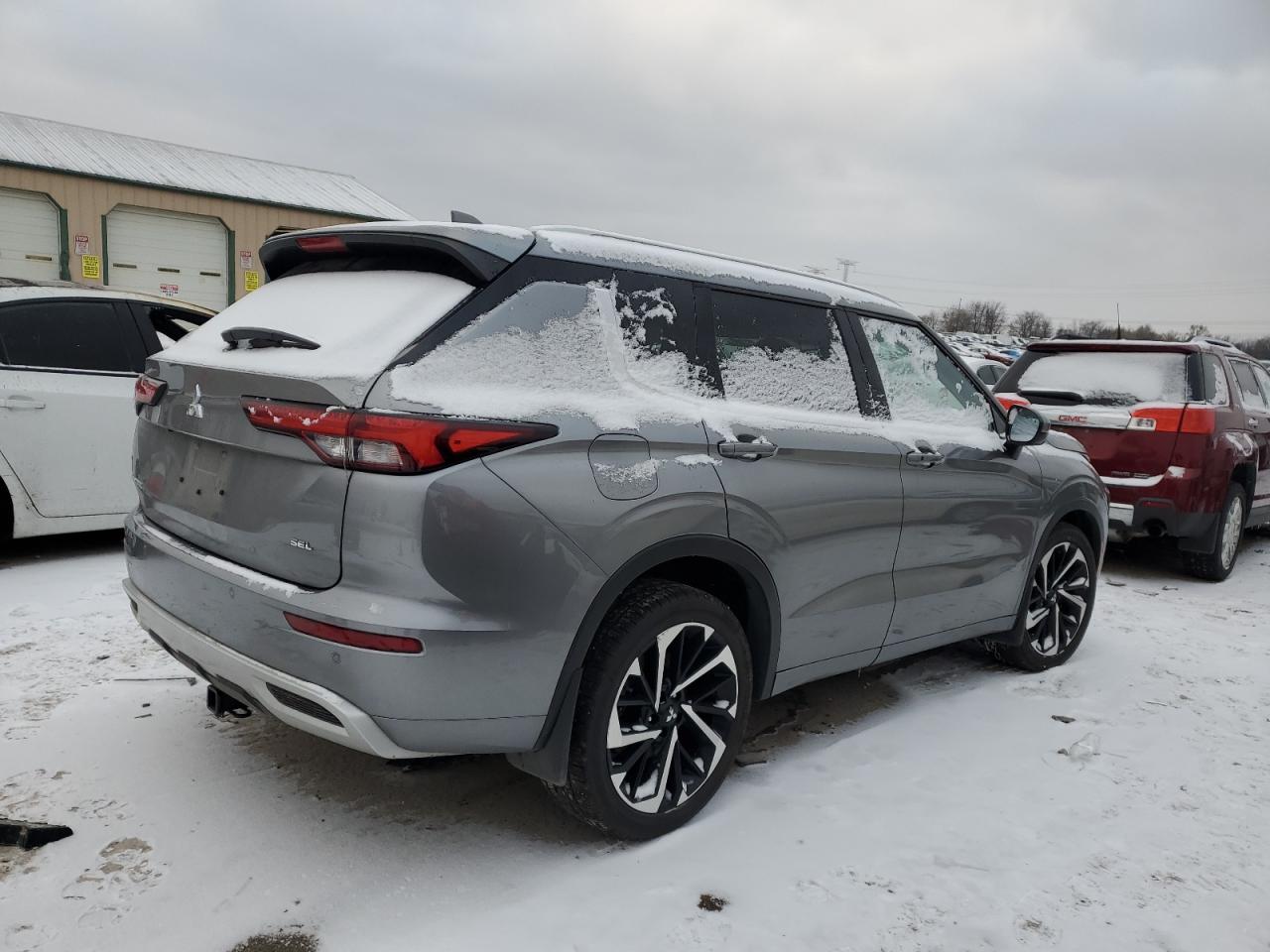 2022 MITSUBISHI OUTLANDER SEL VIN:JA4J4VA87NZ007437