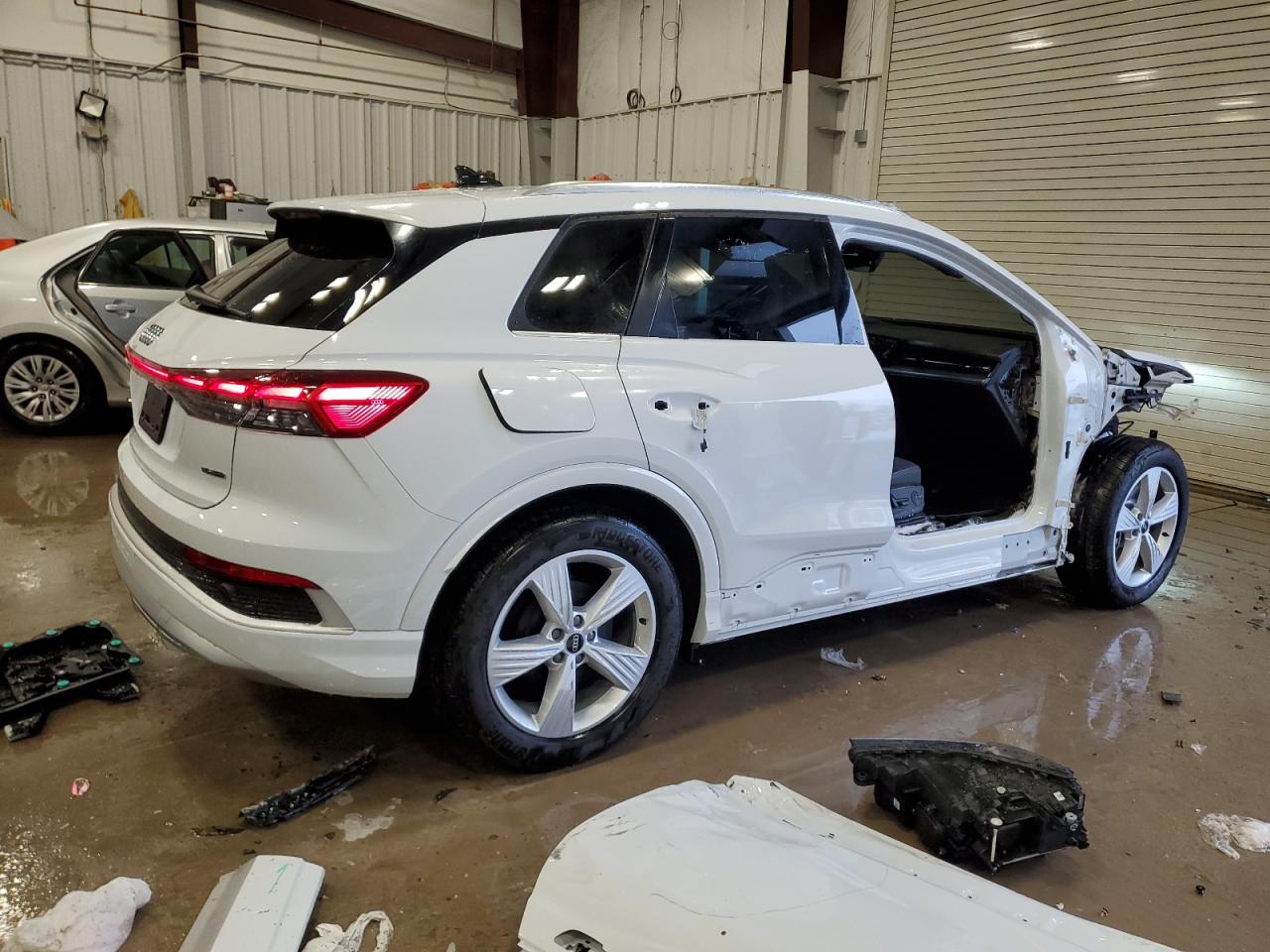 2024 AUDI Q4 E-TRON PREMIUM VIN:WA1KUBFZ9RP053762