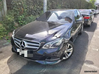 2015 Mercedes-Benz E 220 VIN: