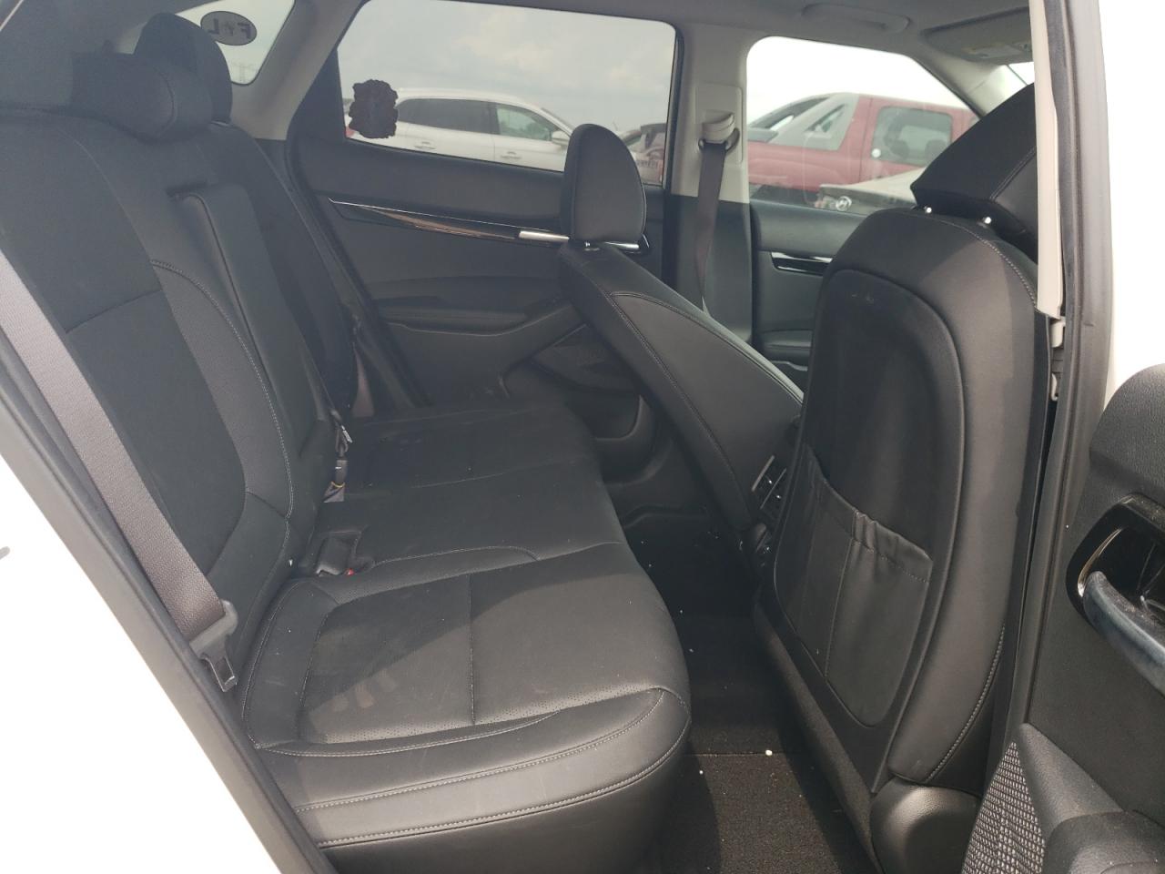 2023 KIA SELTOS SX VIN:KNDETCA20P7367674