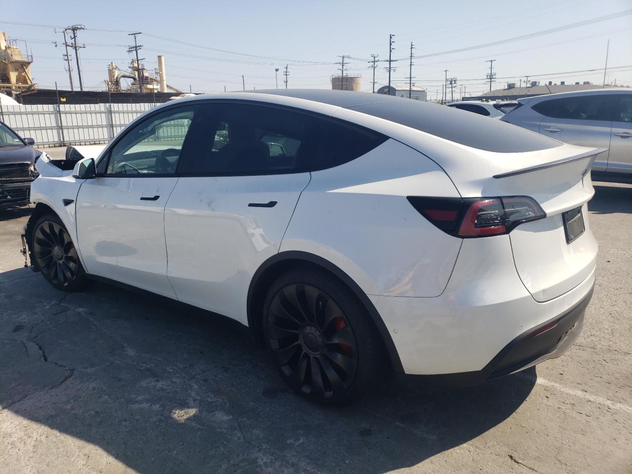 2022 TESLA MODEL Y  VIN:7SAYGDEF8NF495109