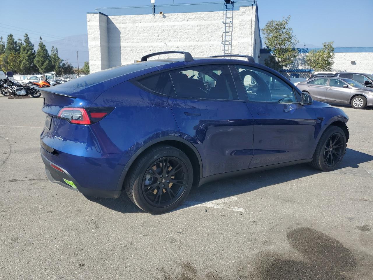 2023 TESLA MODEL Y VIN:7SAYGDEE7PA066471