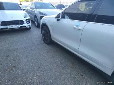 2015 Porsche Cayenne VIN: