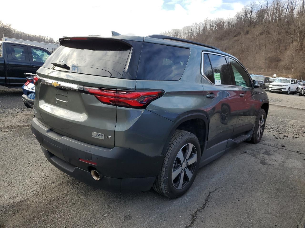 2022 CHEVROLET TRAVERSE LT VIN:1GNERHKW9NJ105351