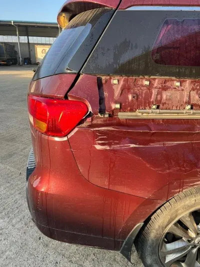 2015 Kia Carnival VIN: