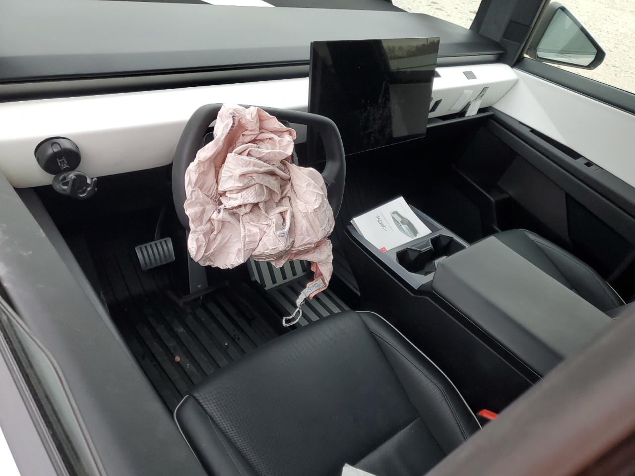 2024 TESLA CYBERTRUCK  VIN:7G2CEHED3RA000771