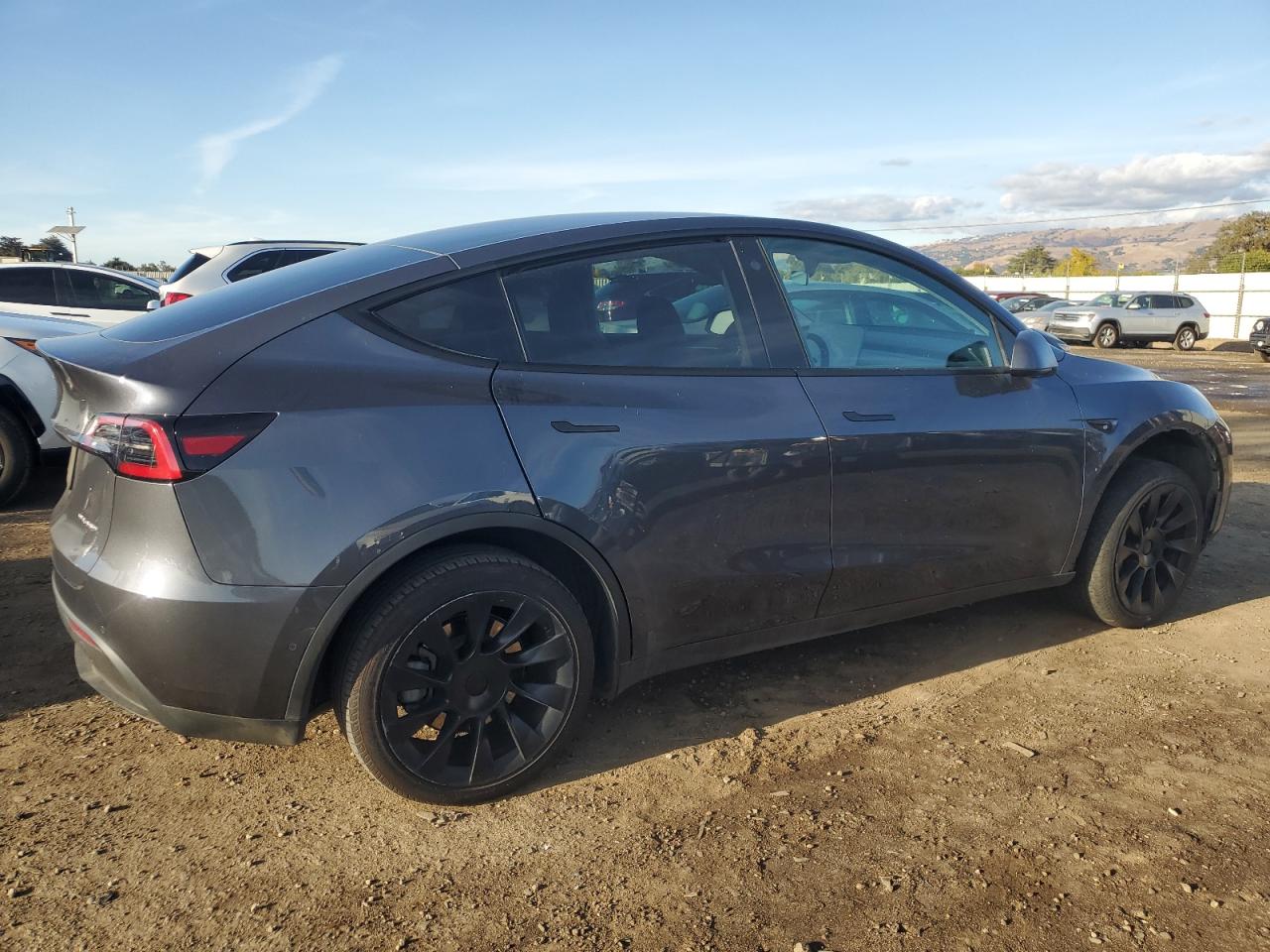 2022 TESLA MODEL Y  VIN:7SAYGDEE7NF548650