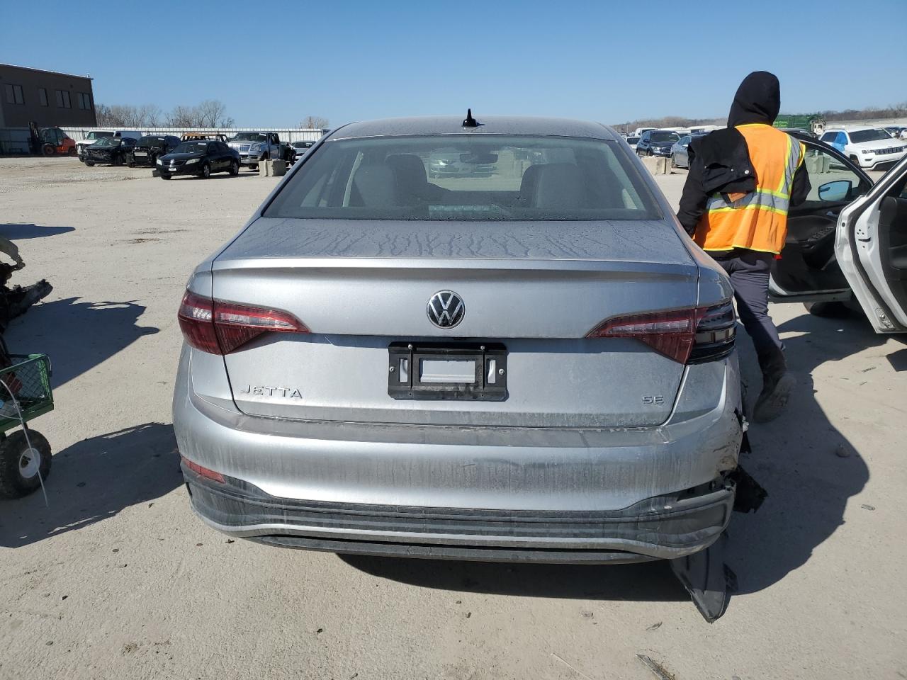 2024 VOLKSWAGEN JETTA SE VIN:3VWEM7BU3RM056752