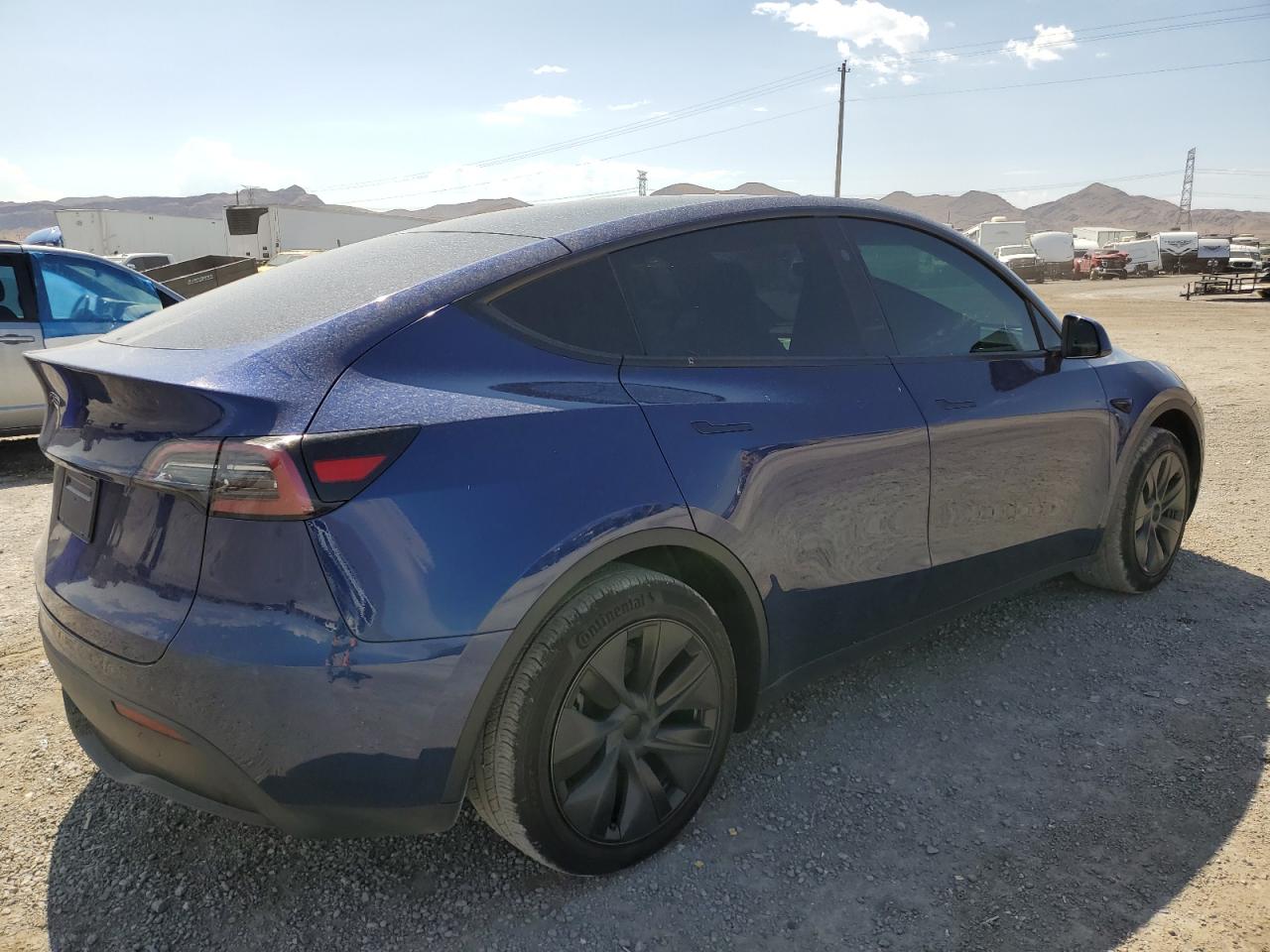 2024 TESLA MODEL Y  VIN:7SAYGDED5RF107452